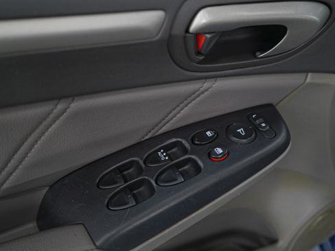 Used 2010 Honda Civic EX-L image 19