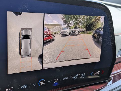 Certified 2024 Chevrolet Traverse RS FWD image 35