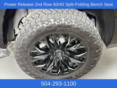 Used 2018 GMC Yukon XL SLT w/ Open Road Package image 34