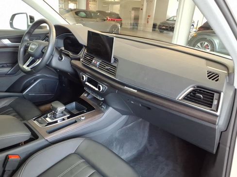 Used 2023 Audi Q5 2.0T Premium Plus w/ Premium Plus Package AWD/4WD image 22