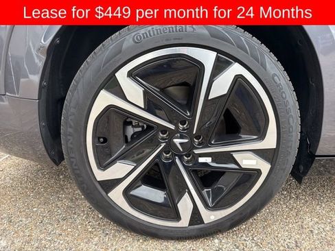 New 2024 VinFast VF 9 Plus image 9