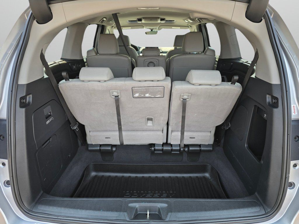 Used 2018 Honda Odyssey Elite image 23