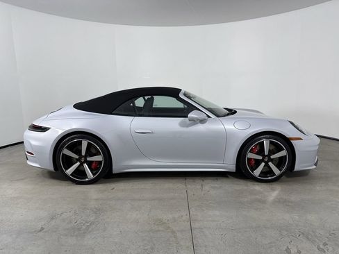 New 2026 Porsche 911 Carrera 4S image 8