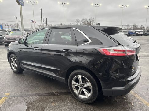 Used 2024 Ford Edge SEL w/ Convenience Package image 5