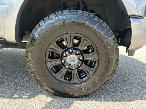 Used 2022 Ford F250 Lariat w/ Tremor Off-Road Package AWD/4WD image 10