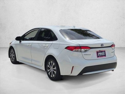 Used 2022 Toyota Corolla LE FWD image 7