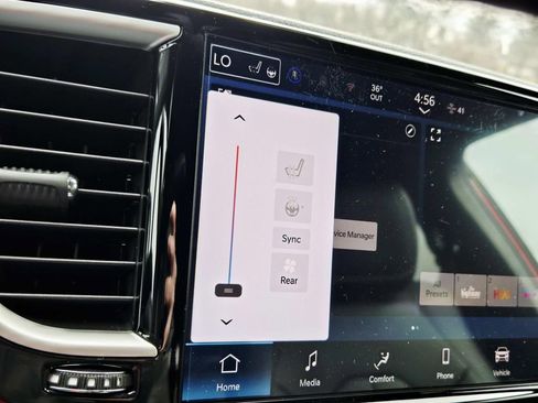 New 2026 Chrysler Pacifica Select image 26