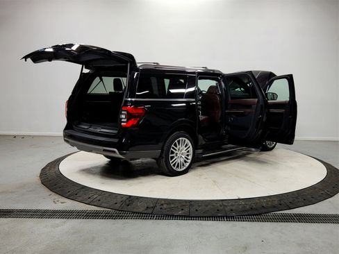 Used 2024 Ford Expedition Max Limited image 15