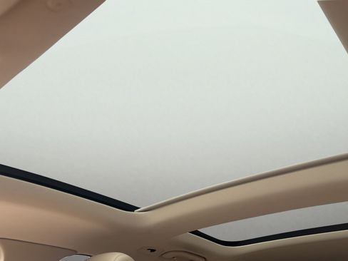 Used 2021 Mercedes-Benz GLC 300 4MATIC image 18