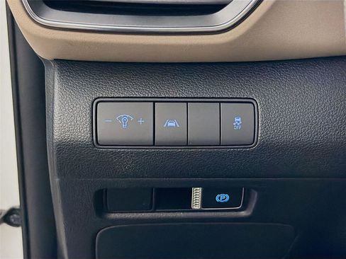 Used 2023 Hyundai Santa Fe SE FWD image 10