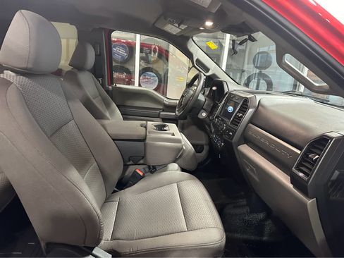 Used 2022 Ford F350 XLT w/ XLT Premium Package image 38