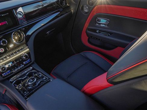 New 2026 Rolls-Royce Spectre image 37