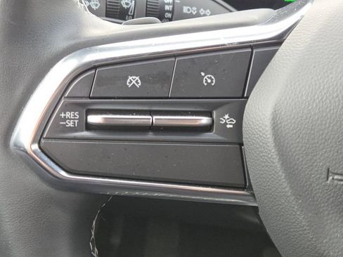 Used 2024 Chevrolet Equinox EV LT image 11