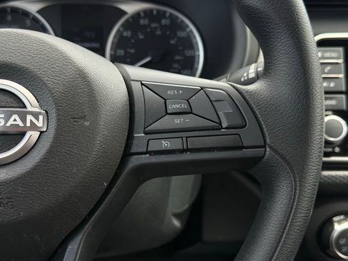 Certified 2025 Nissan Kicks Play S image 24