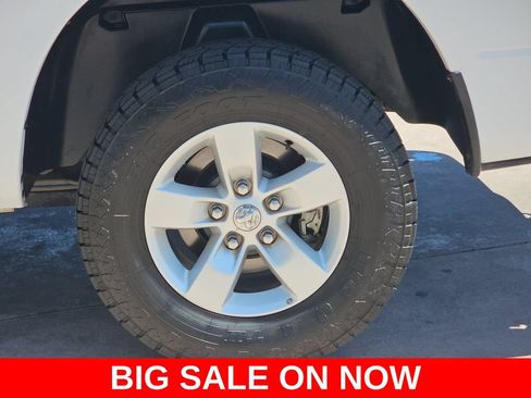 Used 2022 RAM 1500 Classic SLT w/ Electronics Group AWD/4WD image 36