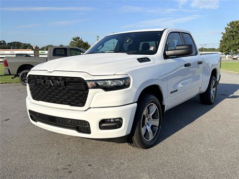 New 2026 RAM 1500 Express RWD image 2