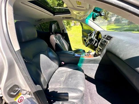 Used 2006 Lexus IS 250 image 9