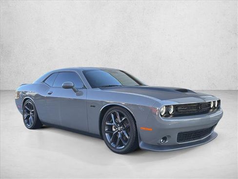 Used 2023 Dodge Challenger R/T w/ Plus Package image 3