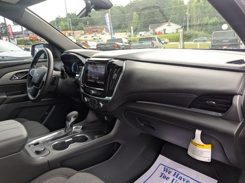 Used 2023 Chevrolet Traverse LT FWD image 29