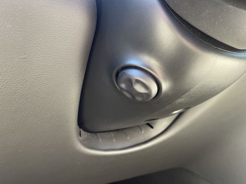 Used 2025 Cadillac XT5 Premium Luxury w/ Technology Package image 28