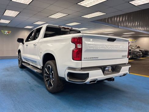 New 2026 Chevrolet Silverado 1500 High Country w/ Technology Package AWD/4WD image 9