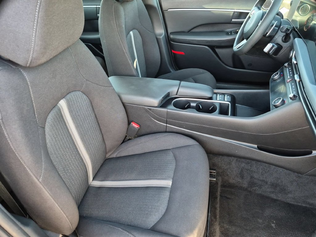 Used 2025 Hyundai Sonata SEL FWD image 30