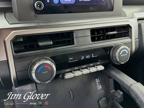 Used 2025 Toyota 4Runner SR5 image 31