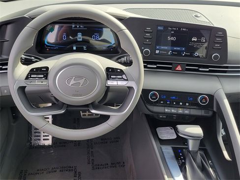 Used 2026 Hyundai Elantra Sport image 4