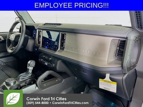 New 2026 Ford Bronco Outer Banks w/ Sasquatch Package AWD/4WD image 30
