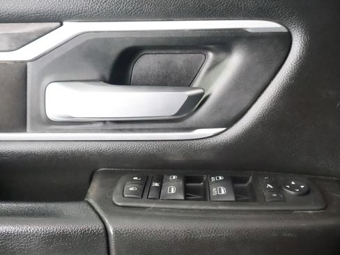 Used 2023 RAM 1500 Big Horn AWD/4WD image 34