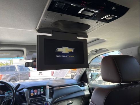 Used 2019 Chevrolet Suburban Premier w/ Premier Plus Edition AWD/4WD image 52