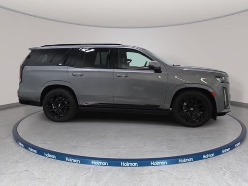 Used 2022 Cadillac Escalade Sport w/ Touring Package AWD/4WD image 5