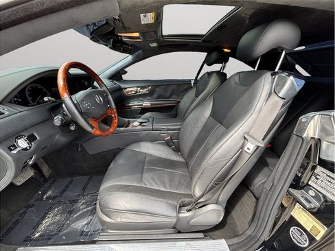 Used 2012 Mercedes-Benz CL 550 4MATIC image 2