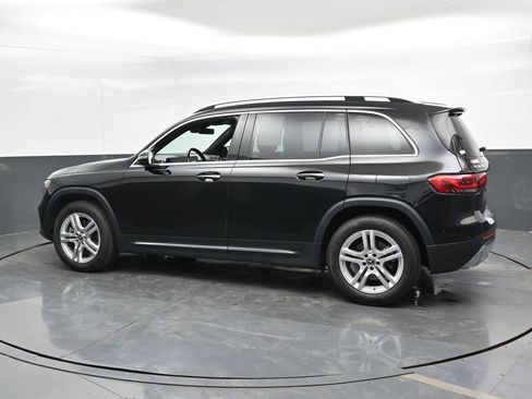 Used 2023 Mercedes-Benz GLB 250 4MATIC image 8