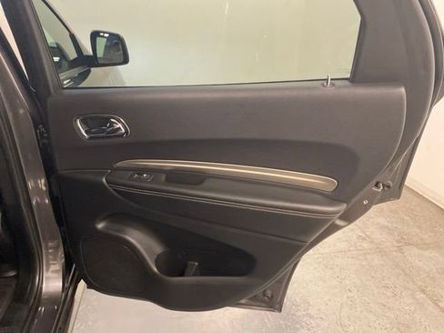 Used 2016 Dodge Durango SXT w/ Blacktop Package AWD/4WD image 31