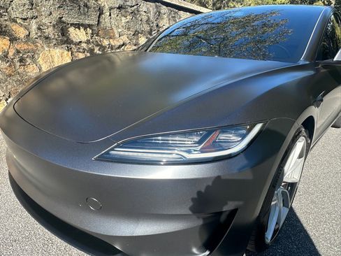 Used 2024 Tesla Model 3 Performance image 18