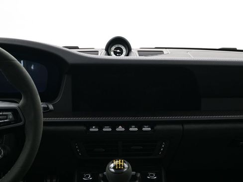 Certified 2026 Porsche 911 GT3 RWD image 9