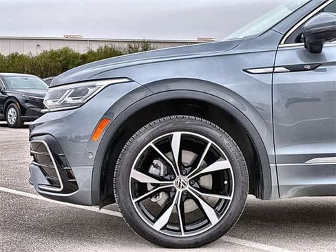 Used 2024 Volkswagen Tiguan SEL R-Line image 14