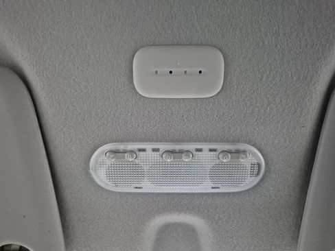 Used 2021 Nissan NV200 S FWD image 23