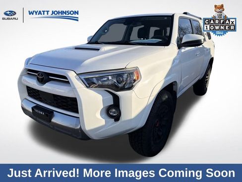 Used 2022 Toyota 4Runner TRD Off-Road image 1