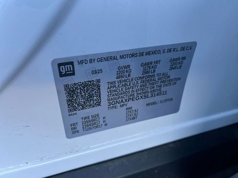 Used 2025 Chevrolet Equinox LT image 24