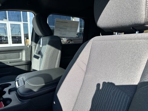 New 2024 RAM 2500 Tradesman w/ Chrome Appearance Group image 17