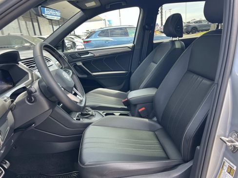 Certified 2023 Volkswagen Tiguan SE R-Line FWD image 18