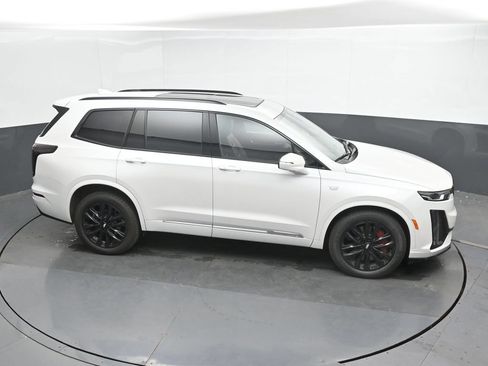 Used 2023 Cadillac XT6 Sport AWD/4WD image 32