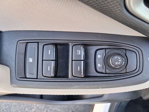 Used 2022 Subaru Forester AWD/4WD image 17