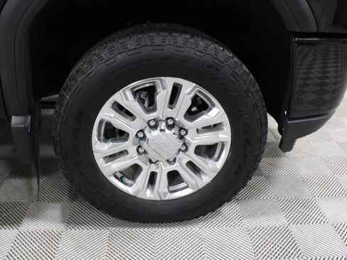 Certified 2022 GMC Sierra 3500 Denali image 46