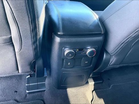 Used 2022 Ford Explorer XLT RWD image 19