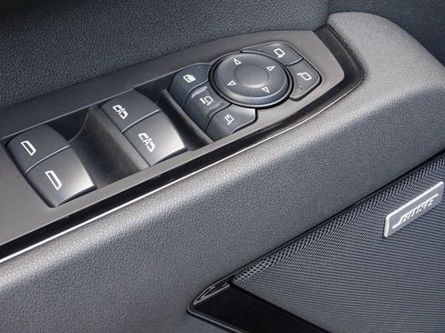 Used 2025 GMC Sierra 2500 AT4 w/ AT4 Premium Plus Package image 12