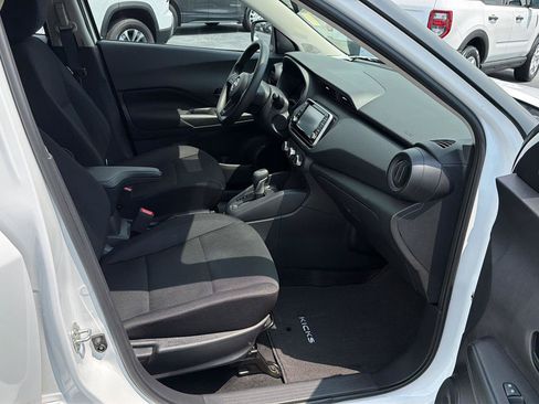 Used 2024 Nissan Kicks S FWD image 13