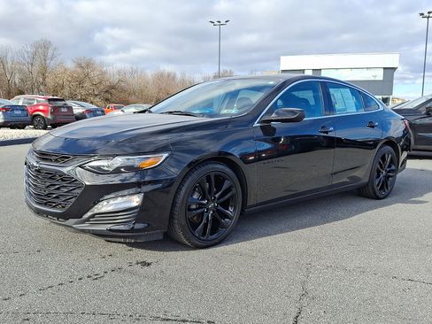 Used 2022 Chevrolet Malibu LT w/ Midnight Edition image 3